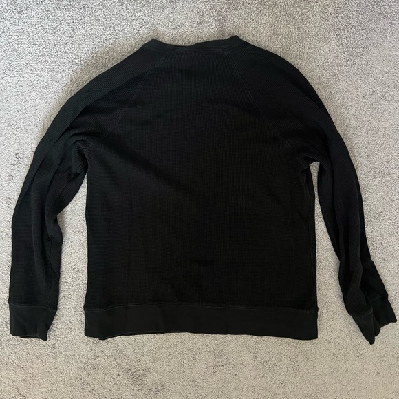 Everlane Waffle Long-Sleeve Crew Tee - Picture 2 of 3